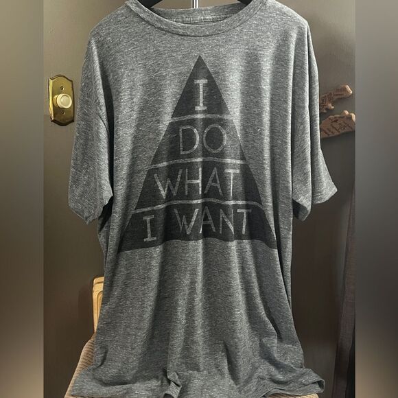 Tshirt - Picture 4 of 4